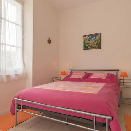 Familial A 30m De La Avec Cour Fleurie, Proche Commerces Et Peche A Pied - Fr-1-306-833 Holiday home La Bernerie-en-Retz