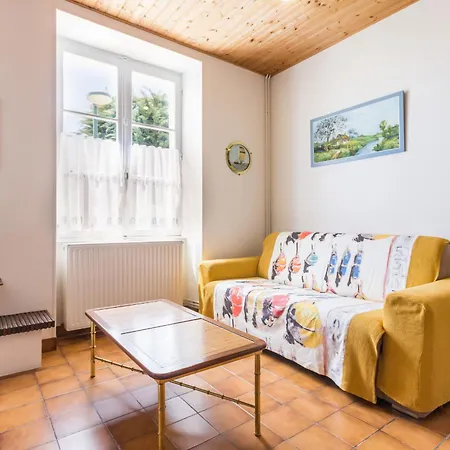 Holiday home Familial A 30m De La Avec Cour Fleurie, Proche Commerces Et Peche A Pied - Fr-1-306-833