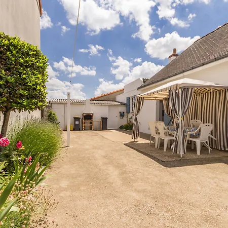 Сasa de vacaciones Familial A 30m De La Avec Cour Fleurie, Proche Commerces Et Peche A Pied - Fr-1-306-833